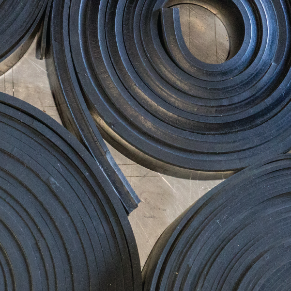 1/4" NEOPRENE RUBBER STRIP  ♦ 60 DUROMETER